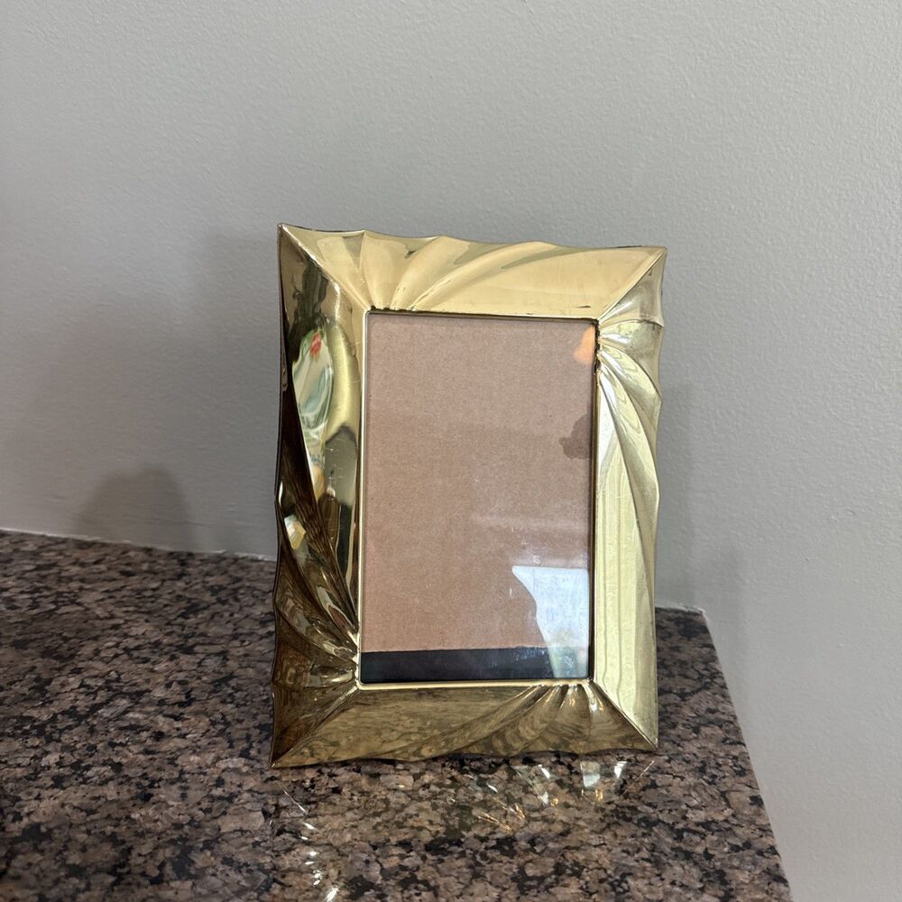 Melannco Brass Picture Frame For A 4" X 6" Photo, Table Top Photo Frame